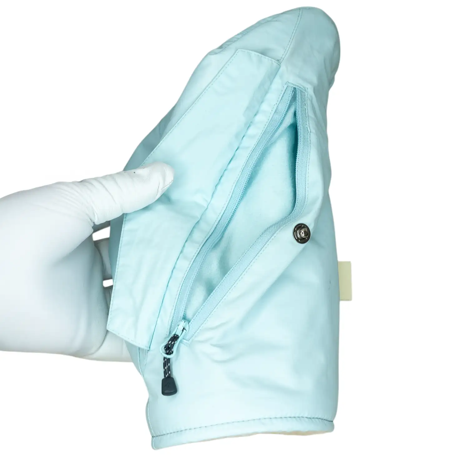 Blue Rain Jacket Pocket Driver Headcover front pocket open