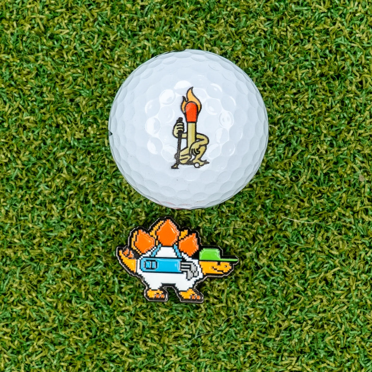 caddysaurus dinosaur video game golf ball marker 8 bit birdie golf ball grass