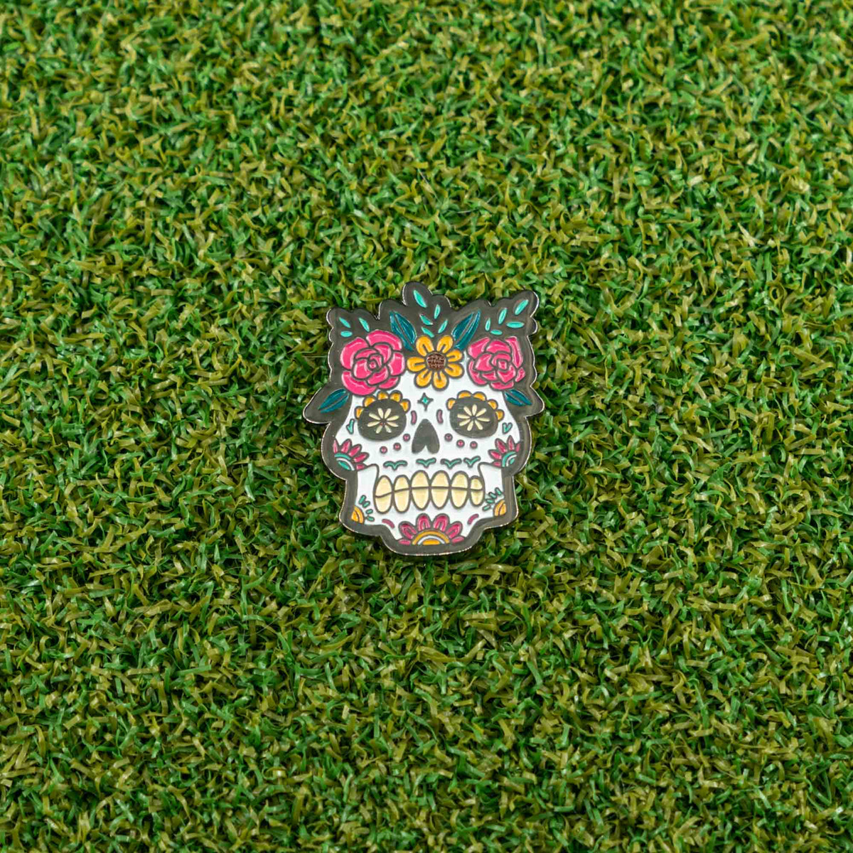 sugar skull golf ball marker calavera roberta grass